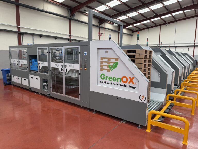 Green OX Cardboard Pallet machine